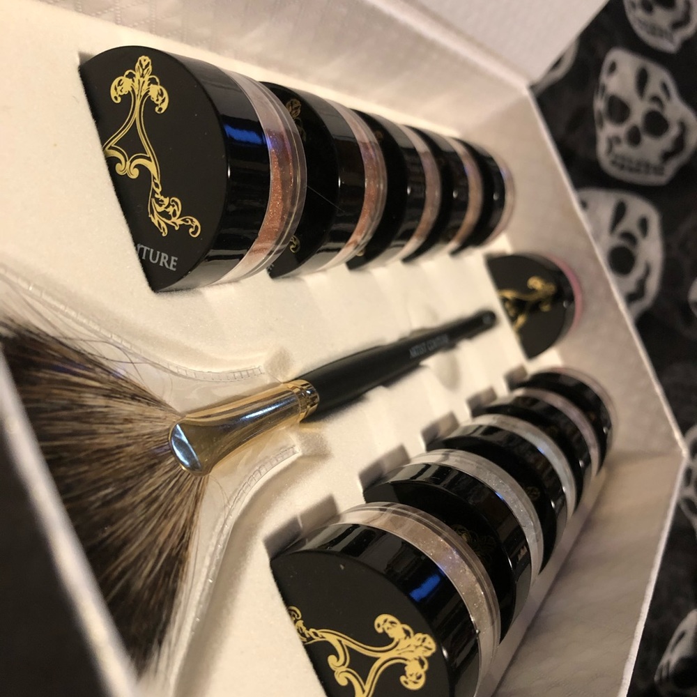 Artist Couture Light Up The Night Holiday 2016 Set